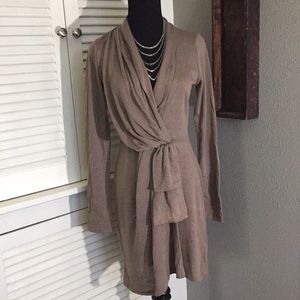 Genieus - designed in LA cross body dress